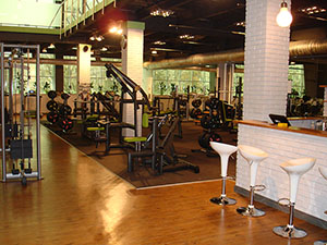 GYM80 SYGNUM Plate Loaded у фітнес-центрі LIME fitness — фото 1