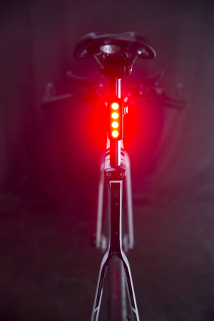 Мигалка задня Knog Blinder Mob V Four Eyes 44 Lumens Black