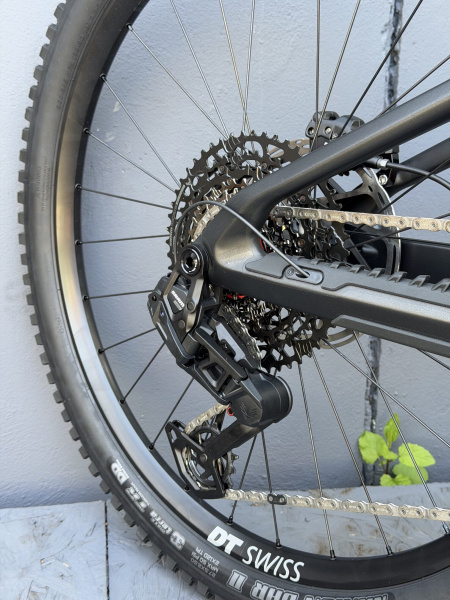 Електровелосипед MONDRAKER ZENDIT RR S 29/27.5'' 170mm, DJI Avinox M2S 800Wh, Vortex Grey, M/L