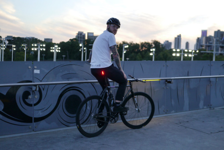 Мигалка задняя Knog Plus Rear 20 Lumens Black || Мигалка задня Knog Plus Rear 20 Lumens Black