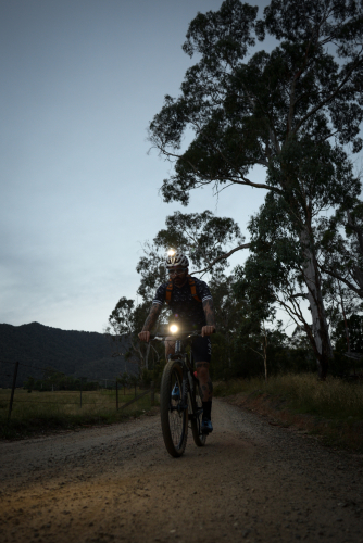 Фара Knog PWR Mountain 2000 Lumens POWERBANK