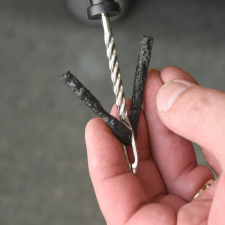 Ремонтный набор для бескамерных покрышек, Slime Tire Plug Kit || Ремонтний набір для безкамерних покришок, Slime Tire Plug Kit