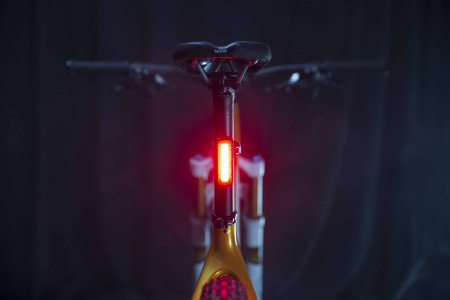 Мигалка задняя Knog Blinder Mob V Mr Chips 44 Lumens Black || Мигалка задня Knog Blinder Mob V Mr Chips 44 Lumens Black