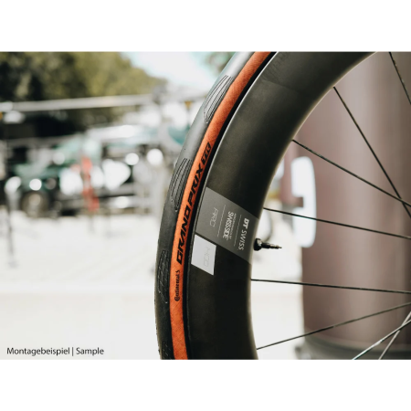 Покрышка бескамерная Continental Grand Prix 28" | 28 X 1.25 | 700 X 32C TR черная складная || Покришка безкамерна Continental Grand Prix 28" | 28 X 1.25 | 700 X 32C TR чорна складна