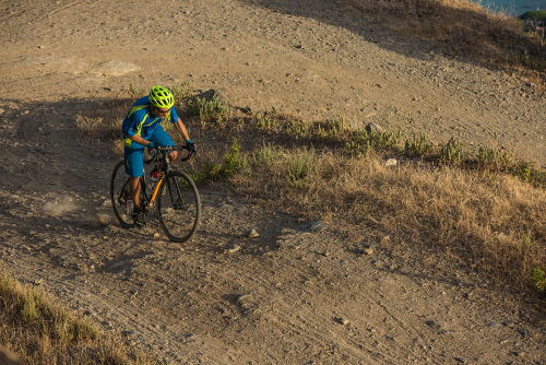 Шлем Urge TourAir желтый L/XL, 58-62см