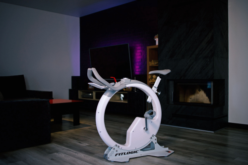 Велотренажер FitLogic B89 CircleBike