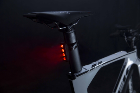 Мигалка задня Knog Blinder Mob V Four Eyes 44 Lumens Black