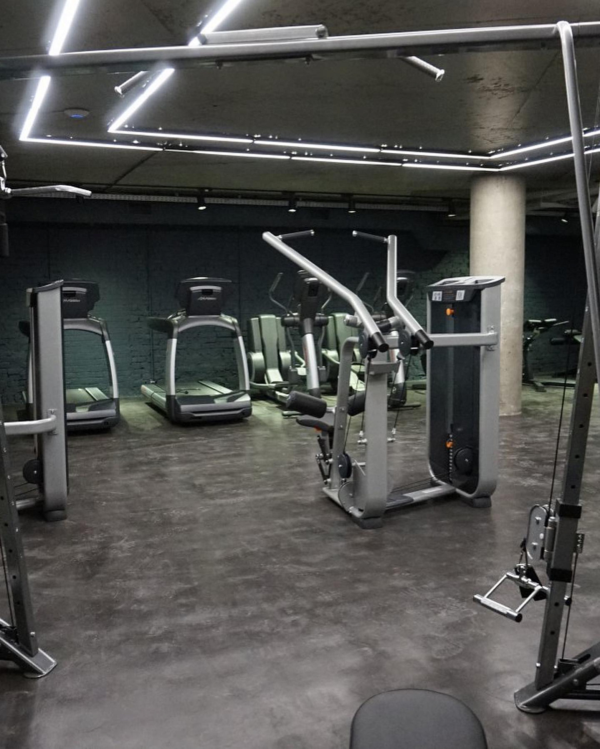 Спортивный клуб HARD GYM || Спортивний клуб HARD GYM