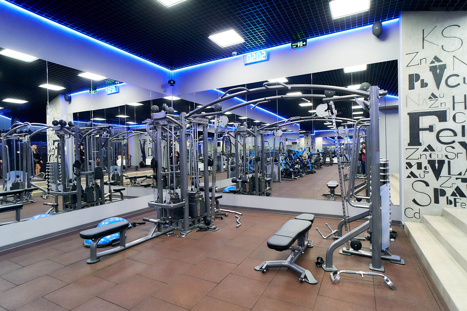 Премиальный спортклуб FE Room — новая классика фитнеса!