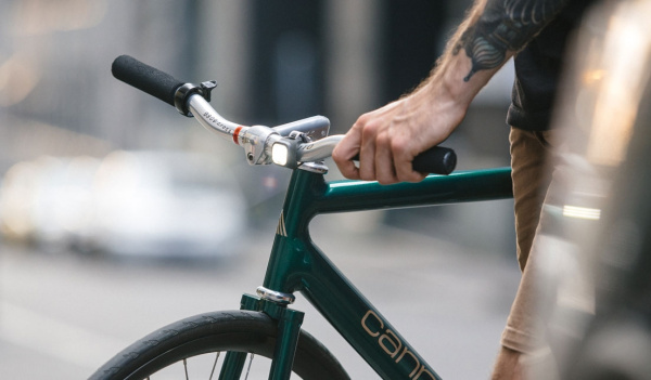 Мигалка передня Knog Blinder Mini Dot Front 20 Lumens Black