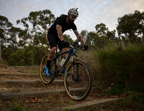 Фара Knog PWR Mountain 2000 Lumens POWERBANK