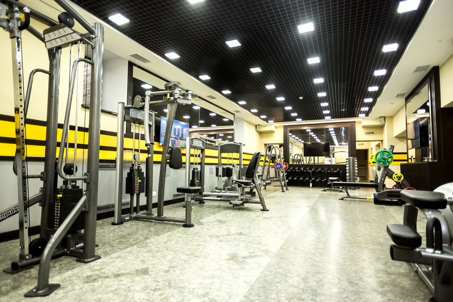 Тренажерний зал в готелі Варшавський - перлині міста Сарни