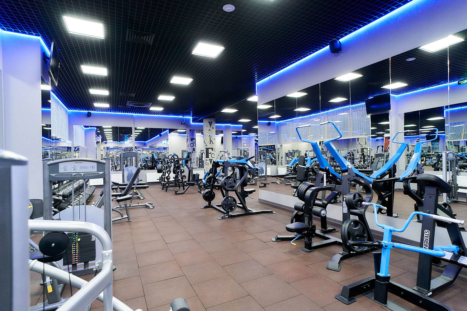 Премиальный спортклуб FE Room — новая классика фитнеса! || Преміальний спортклуб FE Room-Нова класика фітнесу!