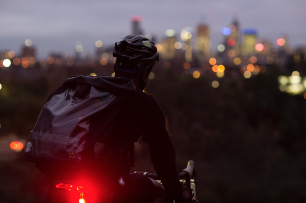 Мигалка задня Knog Blinder Mob V Mr Chips 44 Lumens Black
