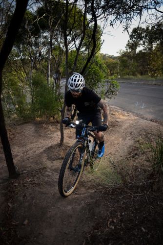 Фара Knog PWR Mountain 2000 Lumens POWERBANK