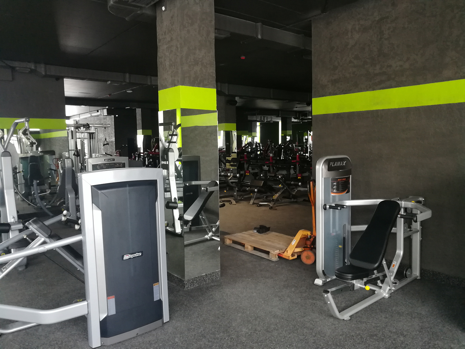Фитнес-клуб новой волны LimeFitClub в Луцке || Фітнес-клуб нової хвилі LimeFitClub в Луцьку