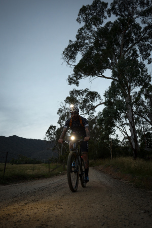 Фара Knog PWR Mountain 2000 Lumens POWERBANK