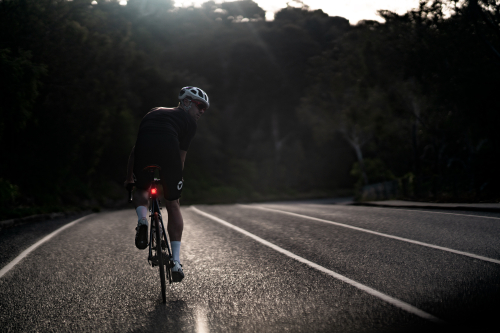 Мигалка передня Knog Blinder Square Front 200 Lumens