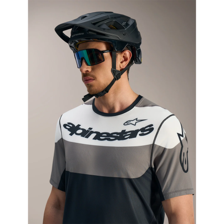 Джерси Alpinestars A-DURA RACE SS JERSEY BLACK, M || Джерсі Alpinestars A-DURA RACE SS JERSEY BLACK, M